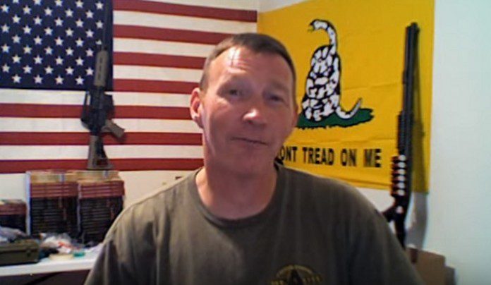 Pros and Cons of Joining the Army Pros and Cons of Joining the Army